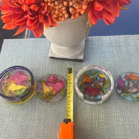 Handmade Pressed Flower Coaster Set and Holder Round Colorful - Picture 14 of 16